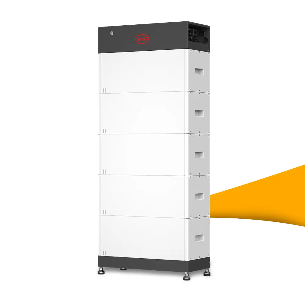 BYD HVM+ 13.8 Battery-Box opslagsysteem kopen bij solago.nl – product op wit met oranje podium