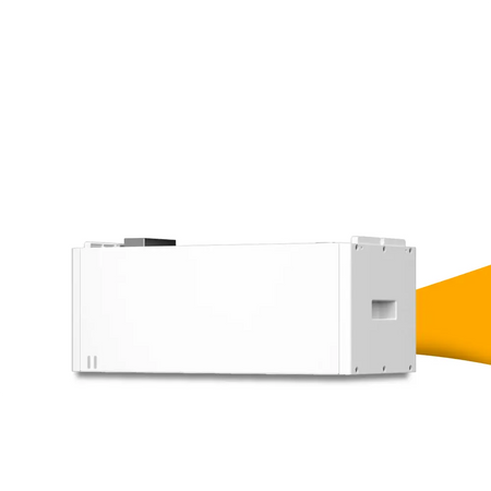BYD HVM+ 2,76 kWh batterij voor opslagsysteem kopen bij solago.nl – module op wit met oranje podium
