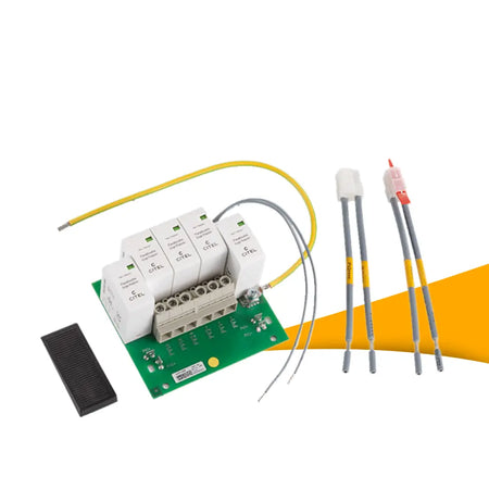 Fronius DC overspanningsset type I+II kopen bij solago.nl – overspanningsbeveiliging op wit met oranje podium