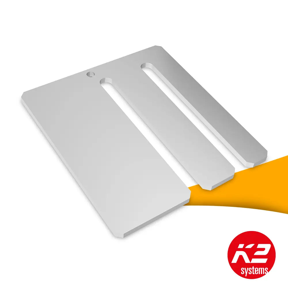K2 Ausgleichsplaat voor dakhaak 4 mm 2002332 kopen bij solago.nl, montageonderdeel voor zonnepanelen op witte achtergrond met oranje podium productfoto